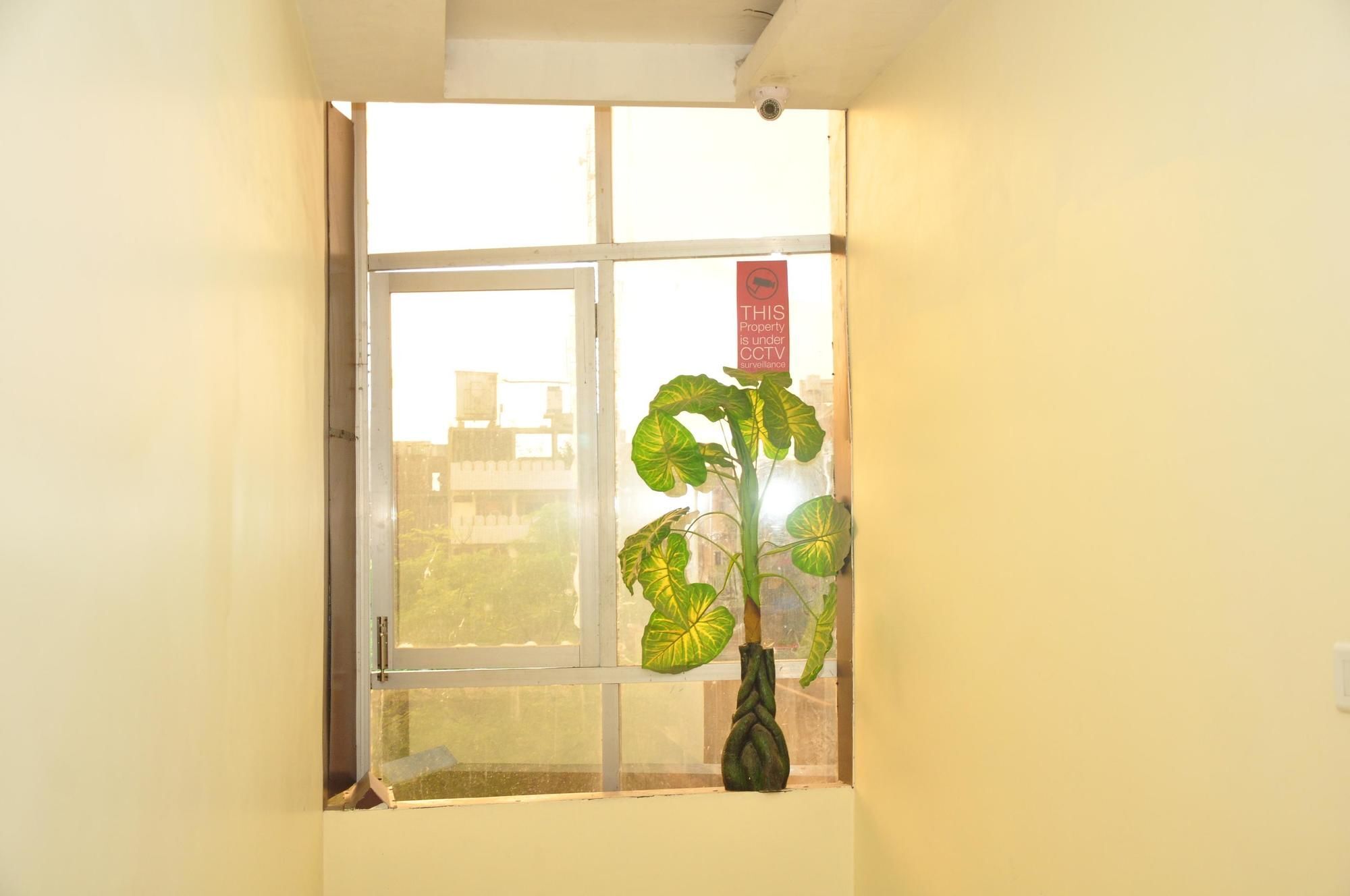 Oyo Rooms City Centre Guru Nanak Bhawan Amritsar Exterior photo