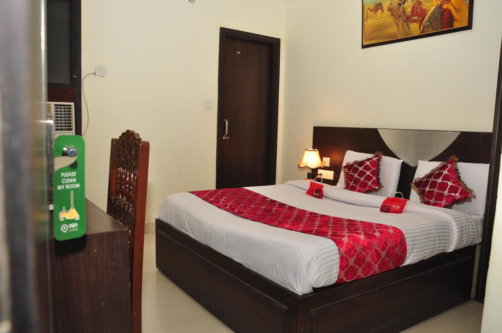 Oyo Rooms City Centre Guru Nanak Bhawan Amritsar Exterior photo